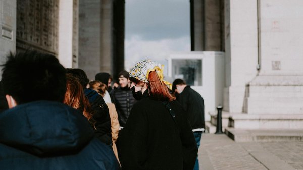 Iphone tombe dans l'eau : top 5 conseils pour le sauver