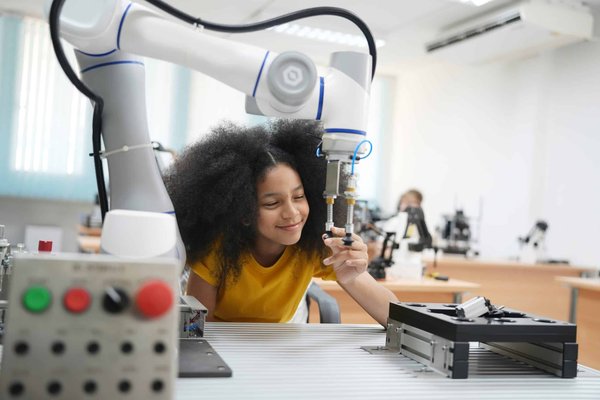 Quelle est la méthode la plus innovante pour purifier l'eau de pluie en milieu rural ?